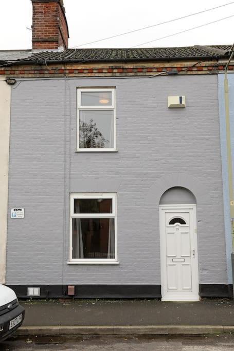 Convenient & Central 2-Bed House NWI Eksteriør billede